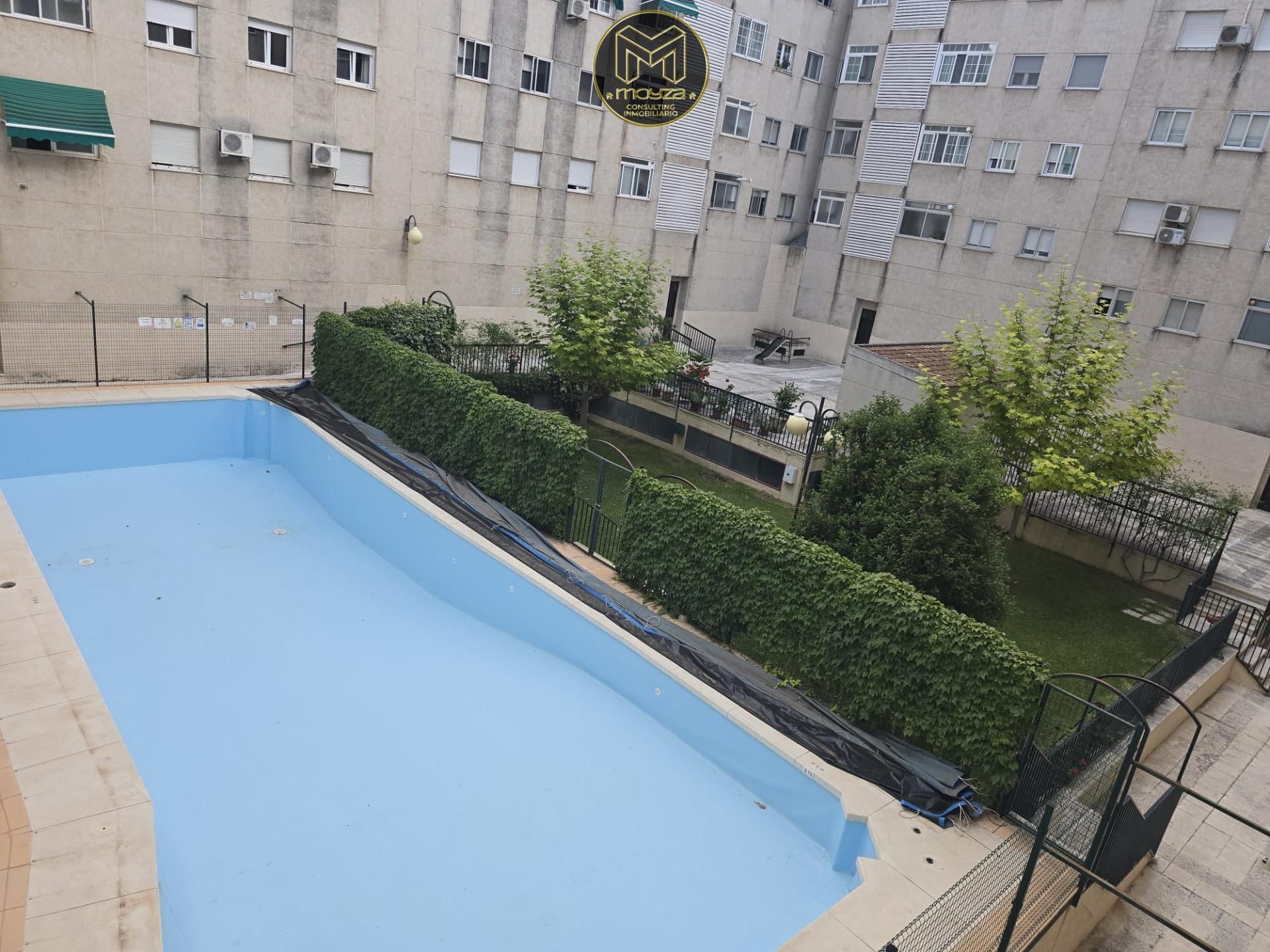 Swimming pool of Flat for sale in  Jaén Capital  with Air Conditioner, Terrace and Storage room