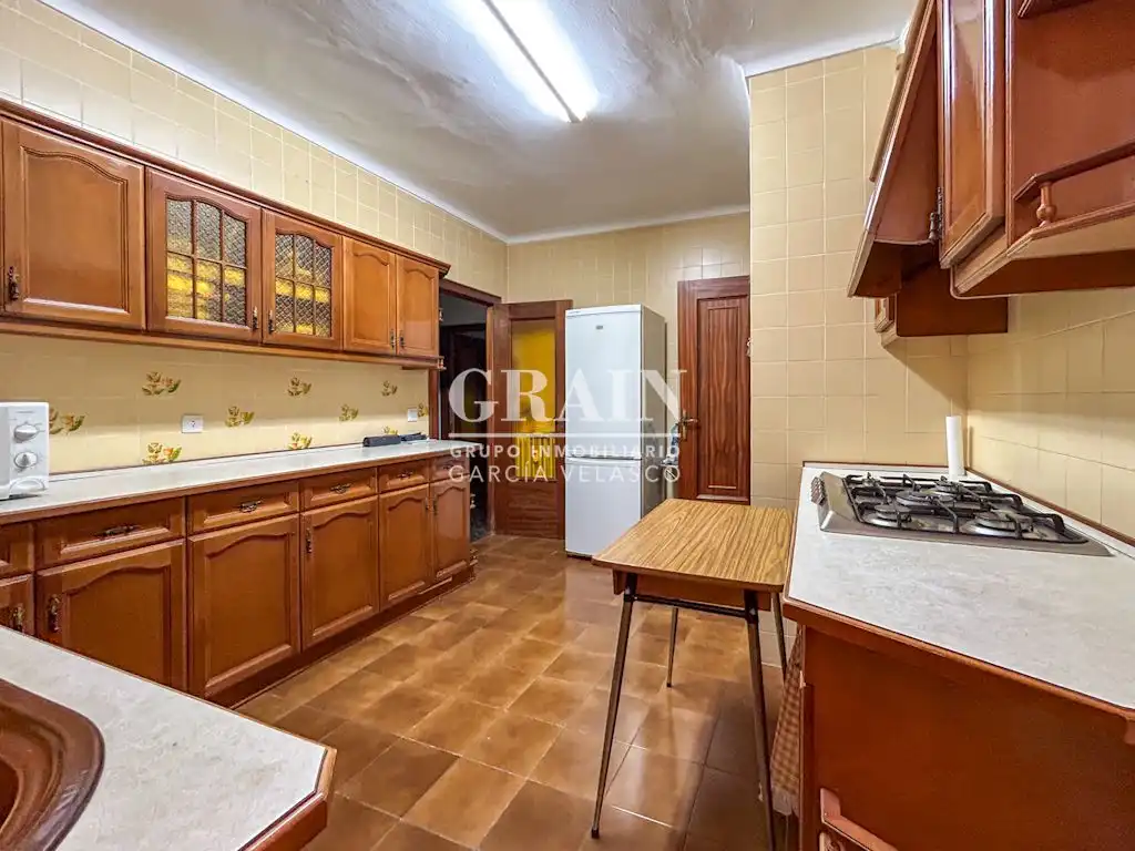 Flat with terrace for sale in Feria, imagen 4