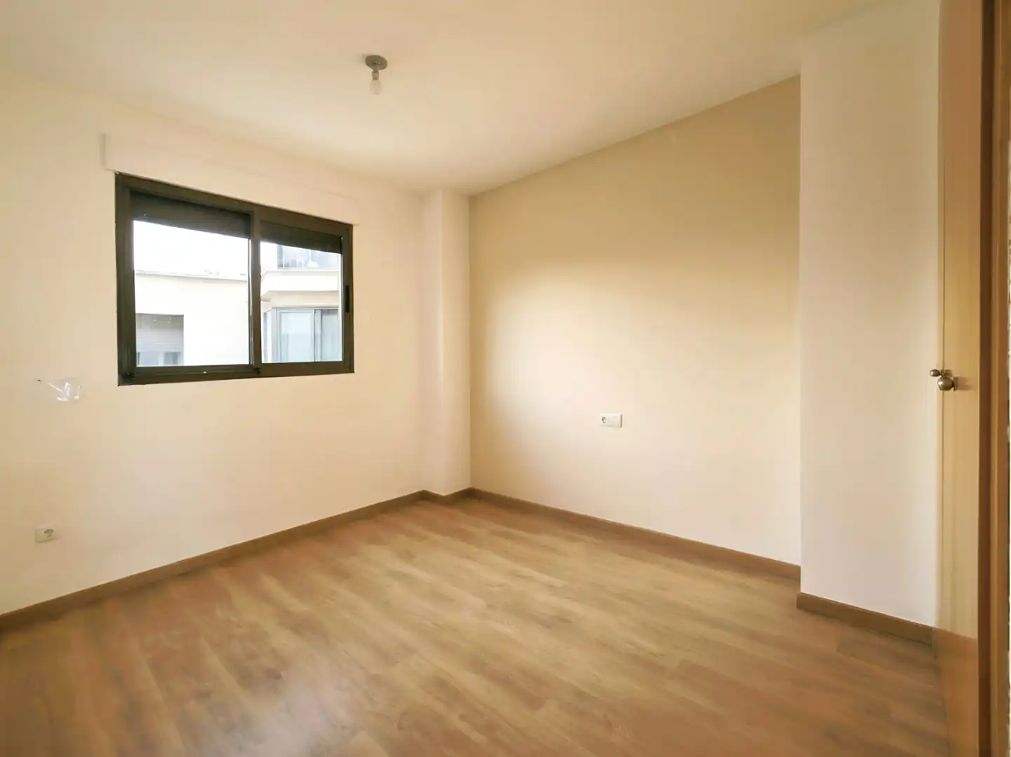 Bedroom of Flat for sale in Plaza Xúquer