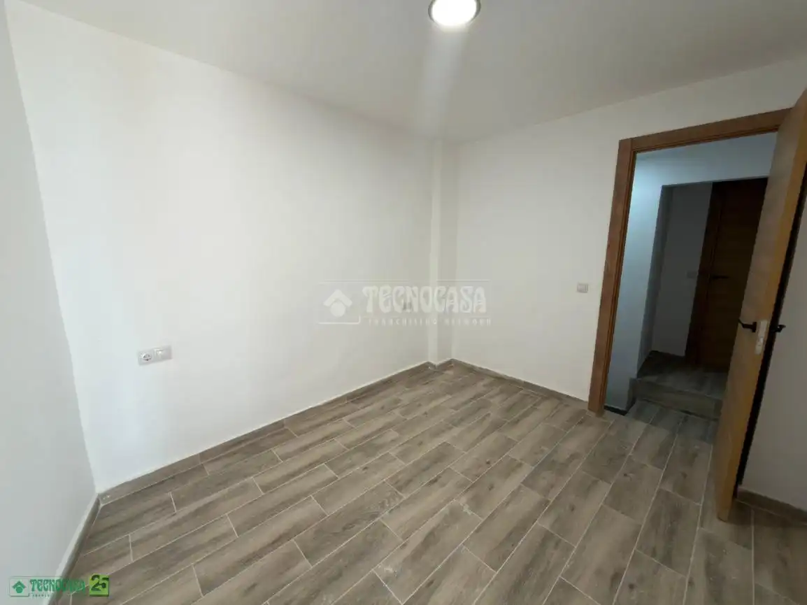 Habitación de Casa adosada en venta en El Romeral con Terraza