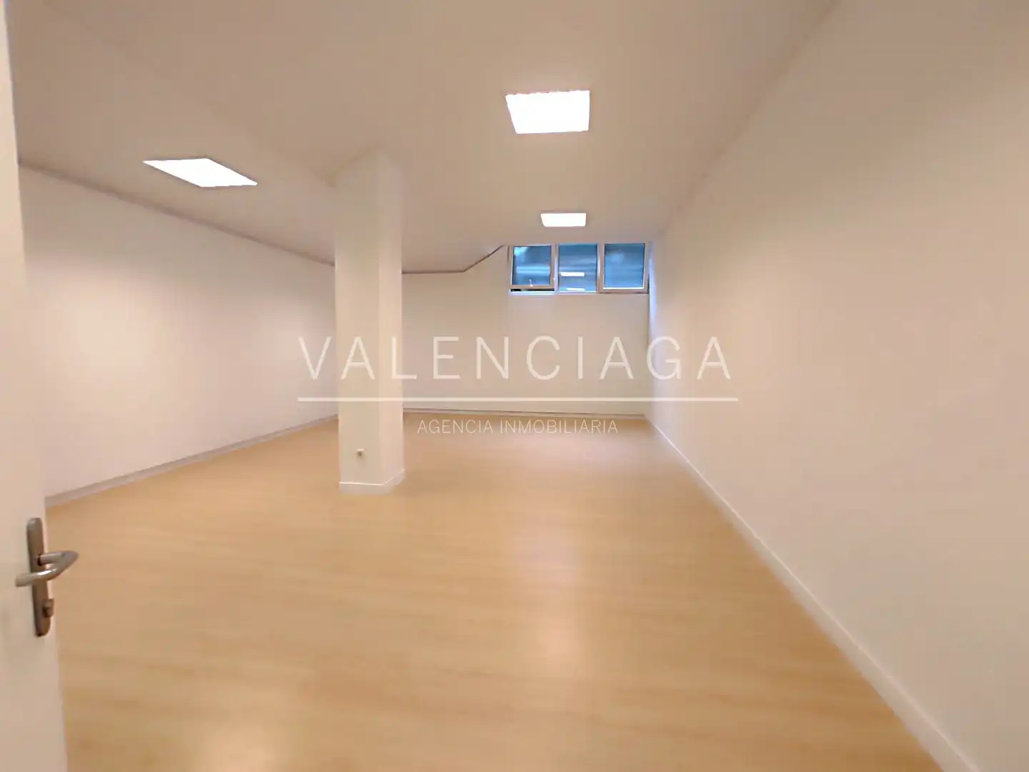 Büro zur Miete in Antiguo