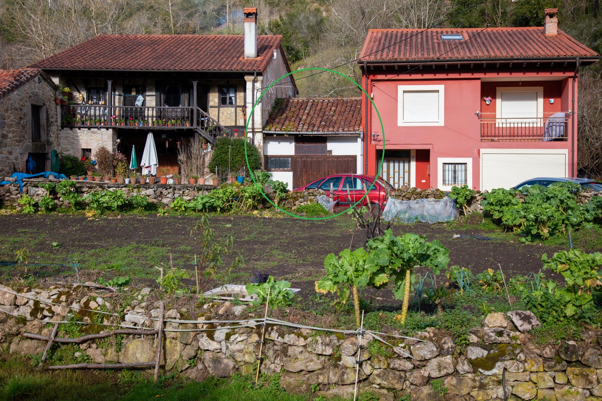 Exterior view of Single-family semi-detached for sale in Valdáliga