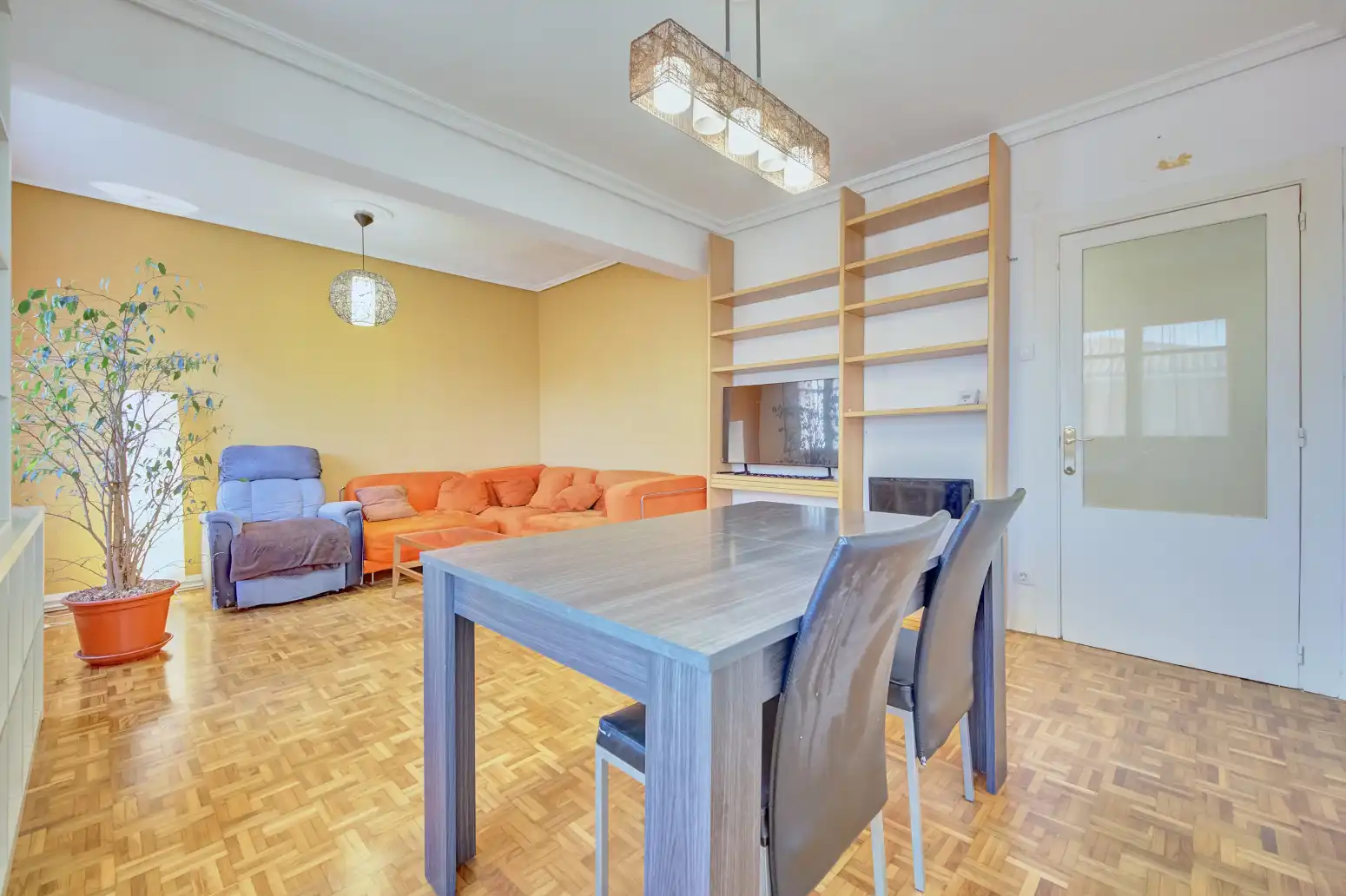 Living room of Flat for sale in  Pamplona / Iruña  with Heating and Parquet flooring