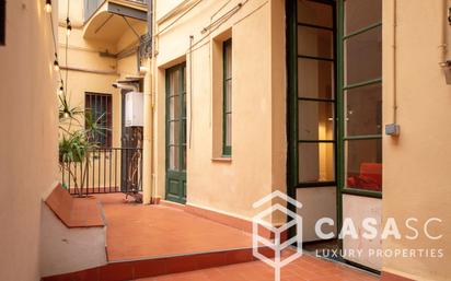 Exterior view of Flat for sale in  Barcelona Capital  with Storage room