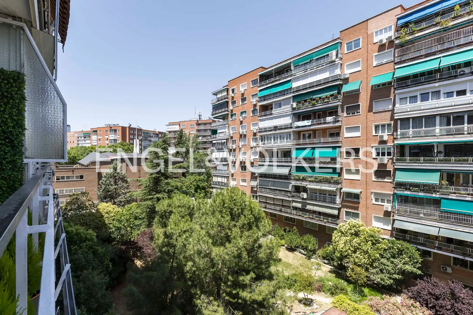 Exterior view of Flat for sale in Madrid  with Air Conditioner, Heating and Terrace
