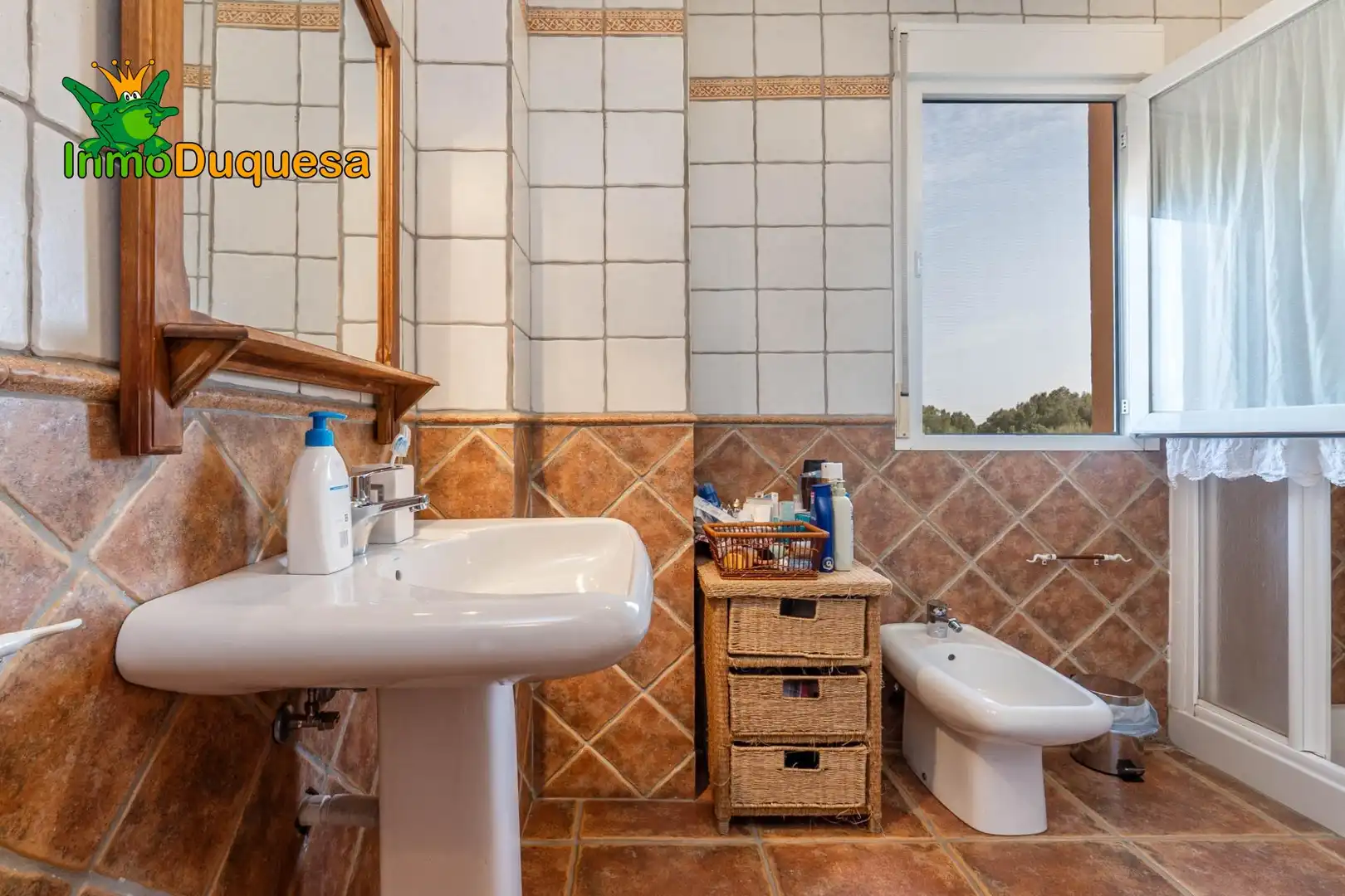 Bany de Casa o xalet en venda en La Zubia amb Calefacció, Jardí privat i Terrassa