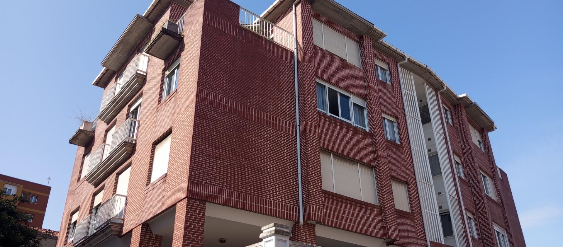 Vista exterior de Pis de lloguer en Santander amb Calefacció, Terrassa i Balcó