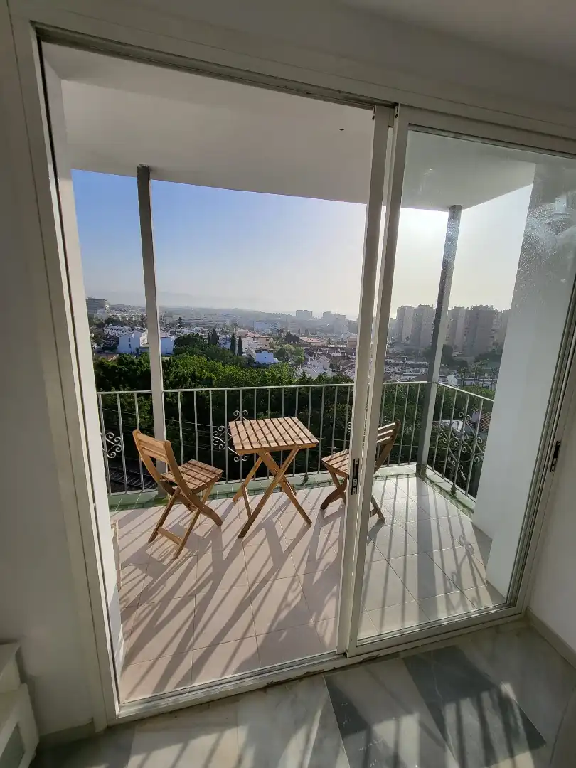 Terraza de Apartamento de alquiler en Torremolinos con Aire acondicionado, Terraza y Amueblado
