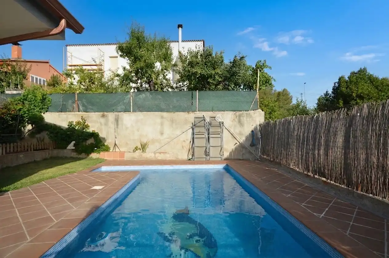 House with pool for sale in Carrer Curt, imagen 6