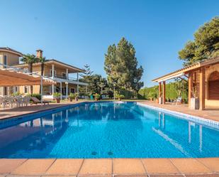 Piscina de Casa o xalet en venda en Elche / Elx amb Aire condicionat, Calefacció i Jardí privat