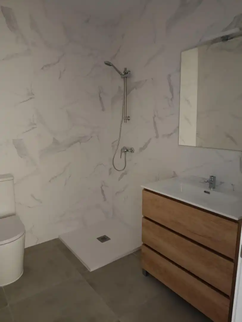 Badezimmer von Erdgeschoss zum Verkauf in Los Gallardos mit Klimaanlage, Heizung und Abstellraum