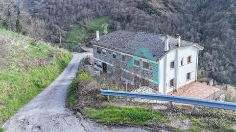 Foto 5 de Casa adosada en venda a Vil.lacibran, Cangas del Narcea, Asturias