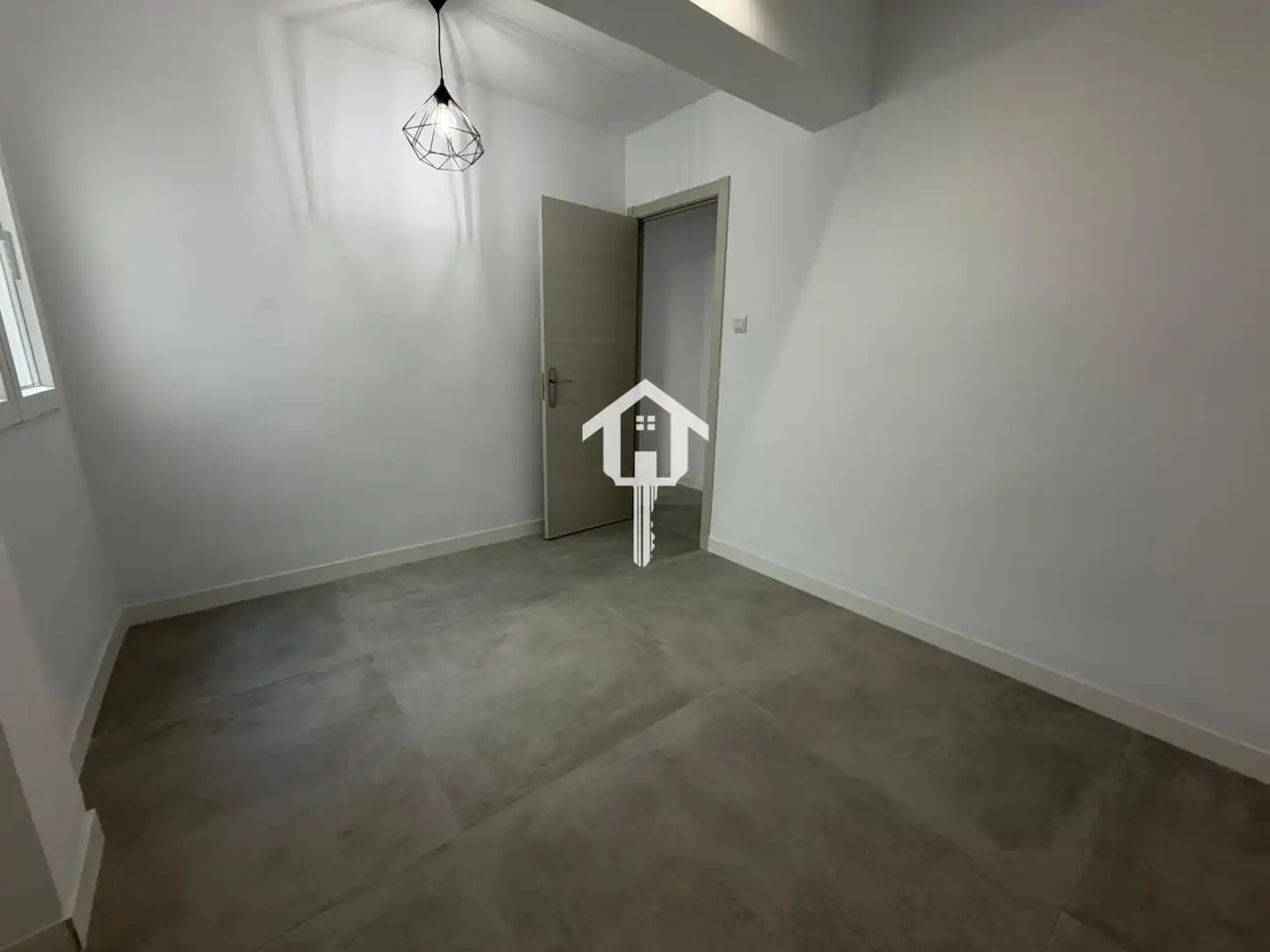 Piso en venta en Alicante / Alacant con Balcón