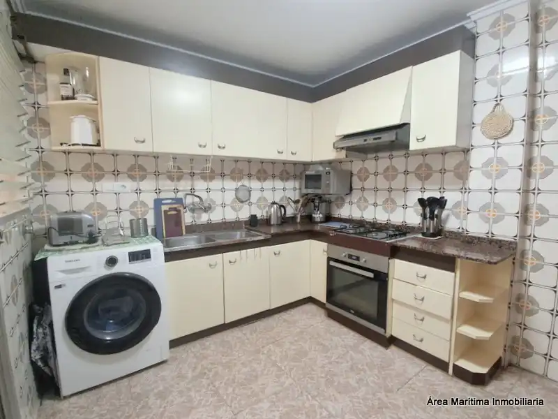 Kitchen of Flat for rent in Valencia  with Air Conditioner, Heating and Furnished
