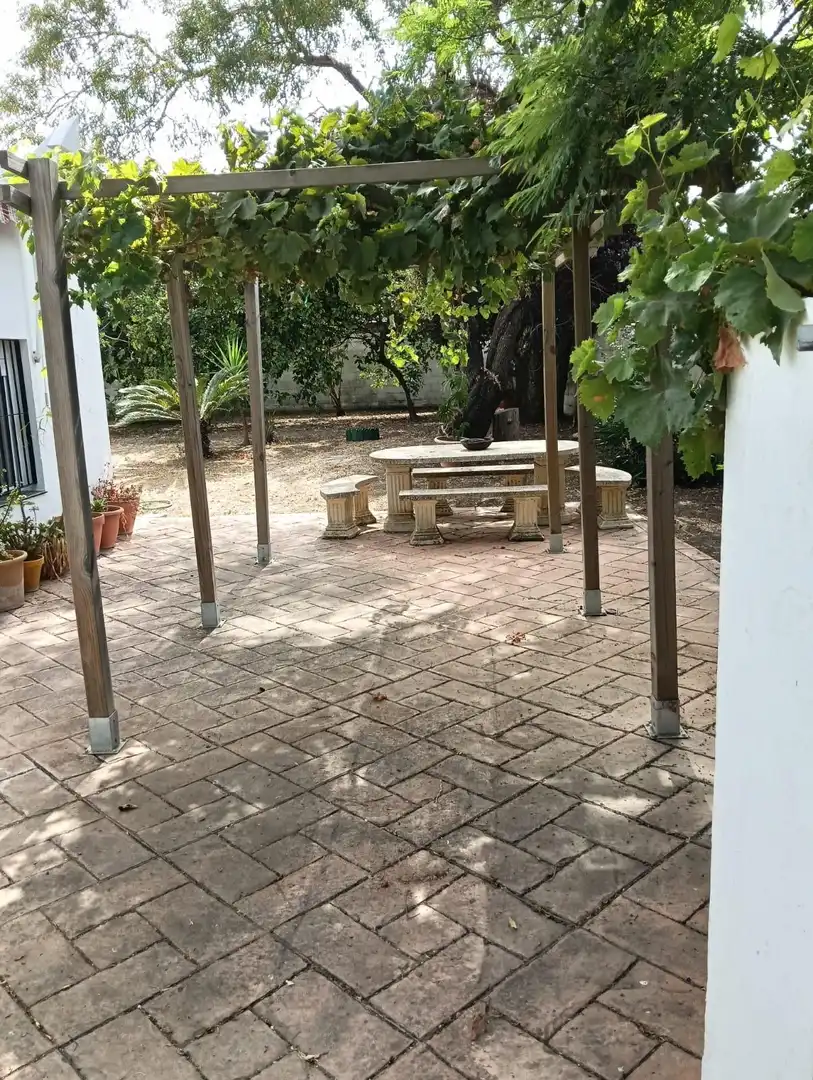 Detached house with garden for sale in Barrio Nuevo