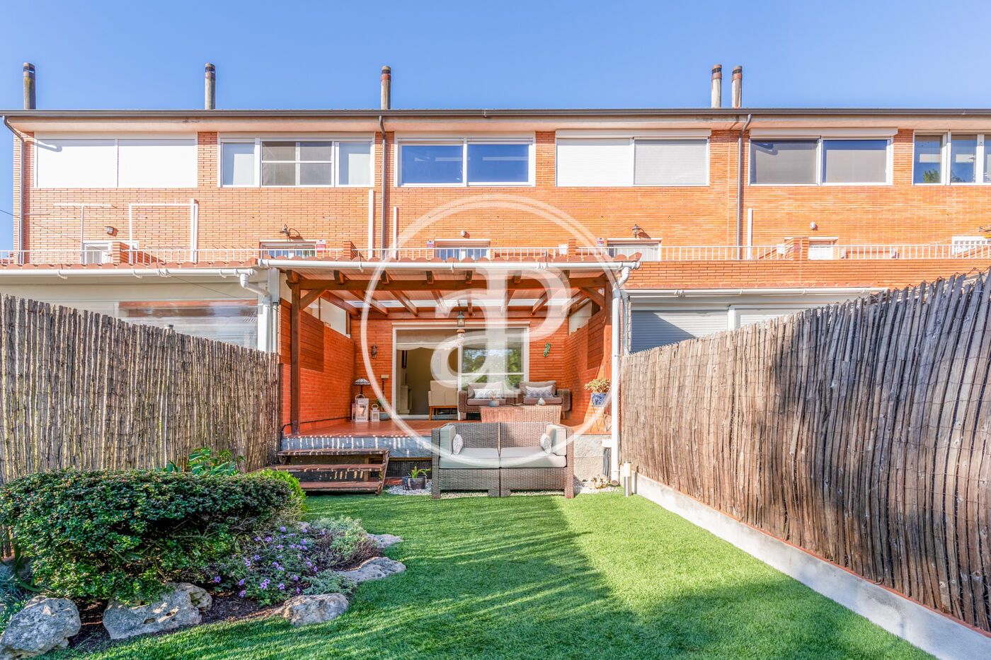 Jardí de Casa adosada en venda en Sant Cugat del Vallès amb Calefacció, Jardí privat i Terrassa
