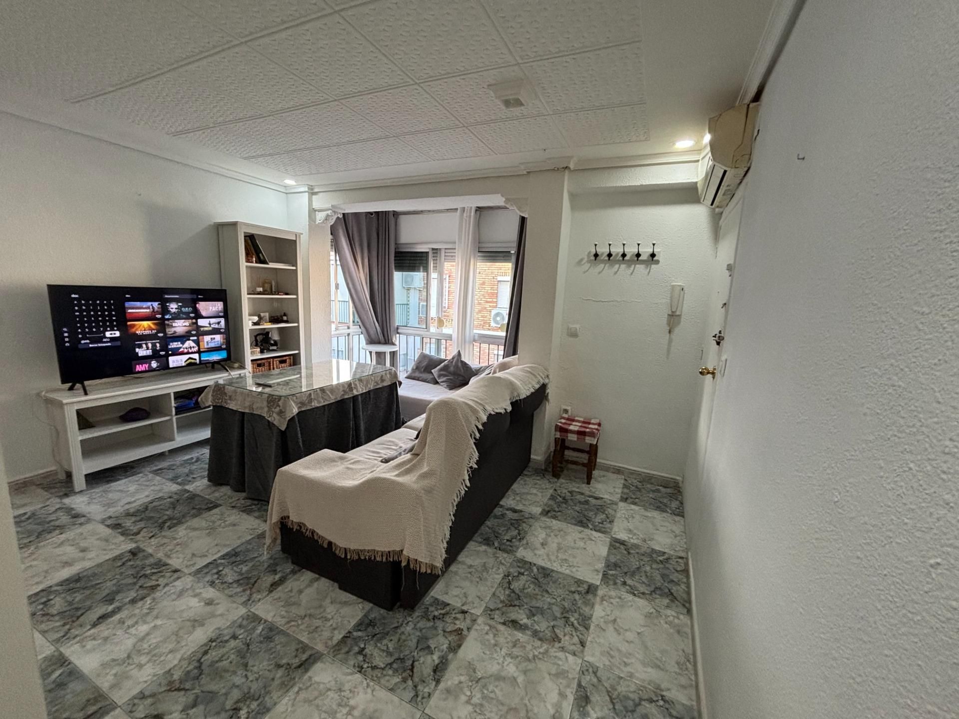 Flat for sale in San Juan de Aznalfarache  with Air Conditioner