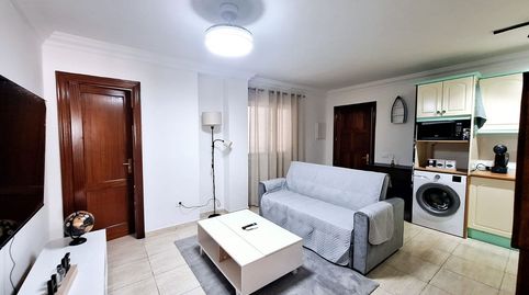 Foto 2 de Piso en venta en Calle Mariana Pineda, Santa Catalina - Canteras, Las Palmas de Gran Canaria