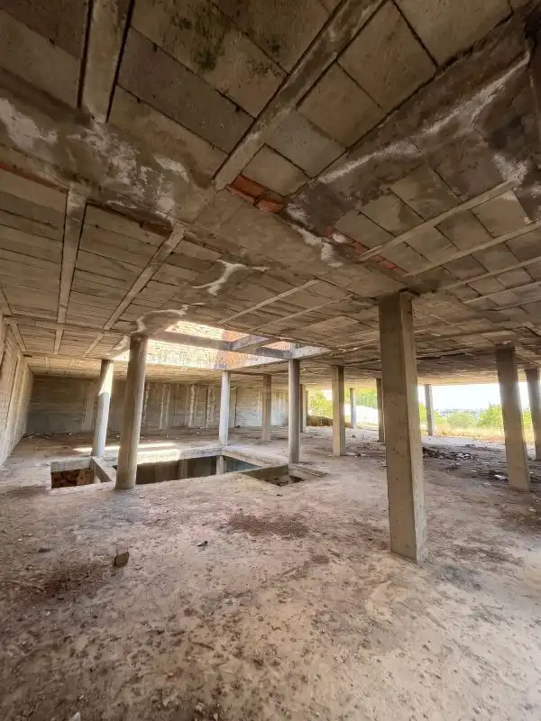 Terreny industrial en venda en Tomares