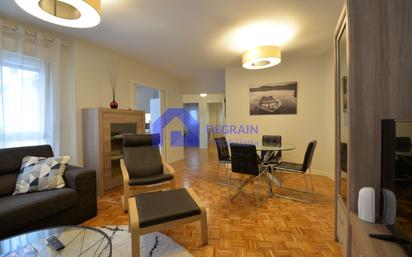 Living room of Flat for sale in Oviedo   with Heating and Parquet flooring