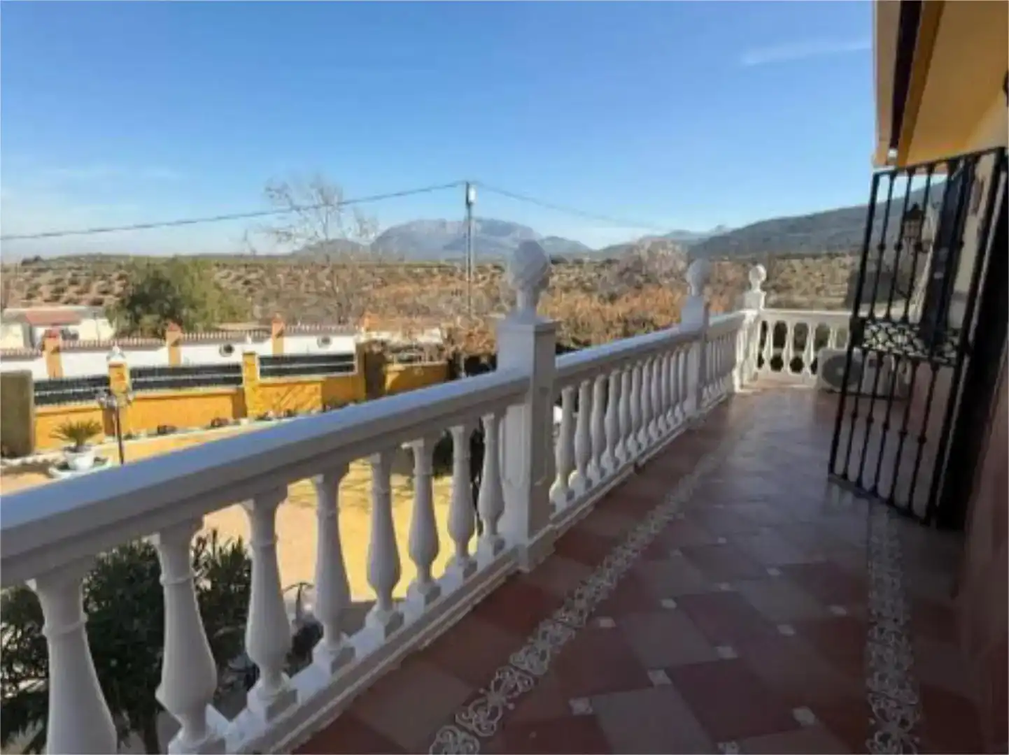 Vista exterior de Casa o xalet en venda en Mancha Real amb Aire condicionat i Piscina