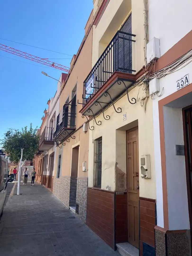 Vista exterior de Casa o xalet en venda en El Viso del Alcor, Sevilla