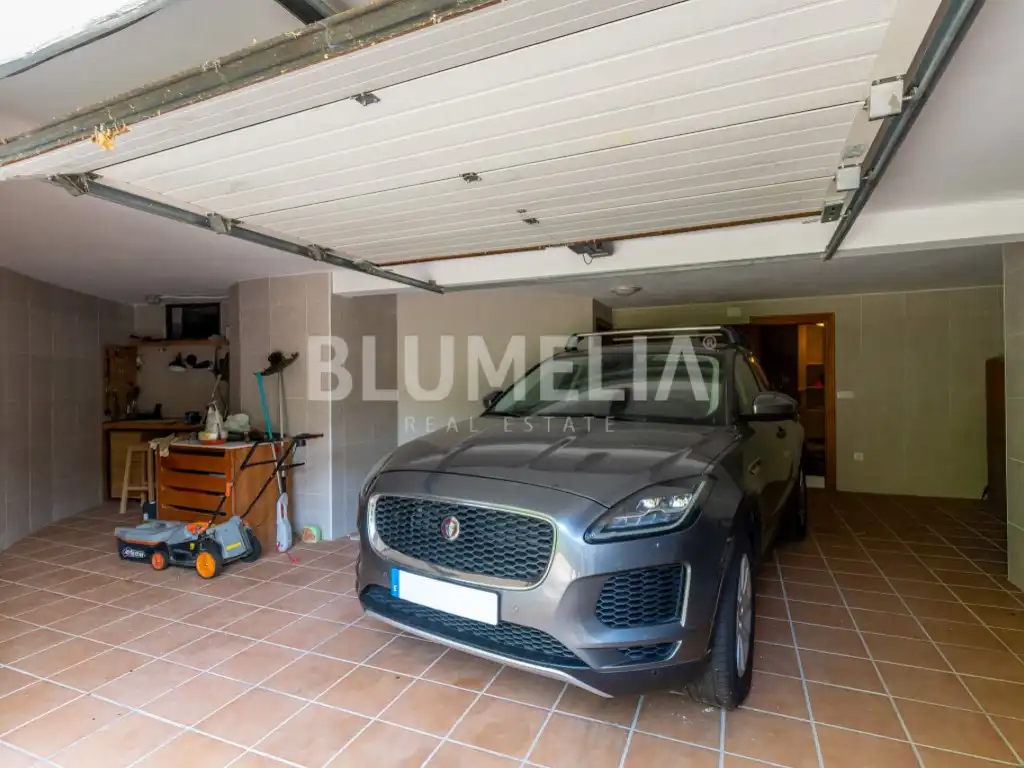 Parking of Houses for sale in Dénia  with Air Conditioner, Private garden and Terrace