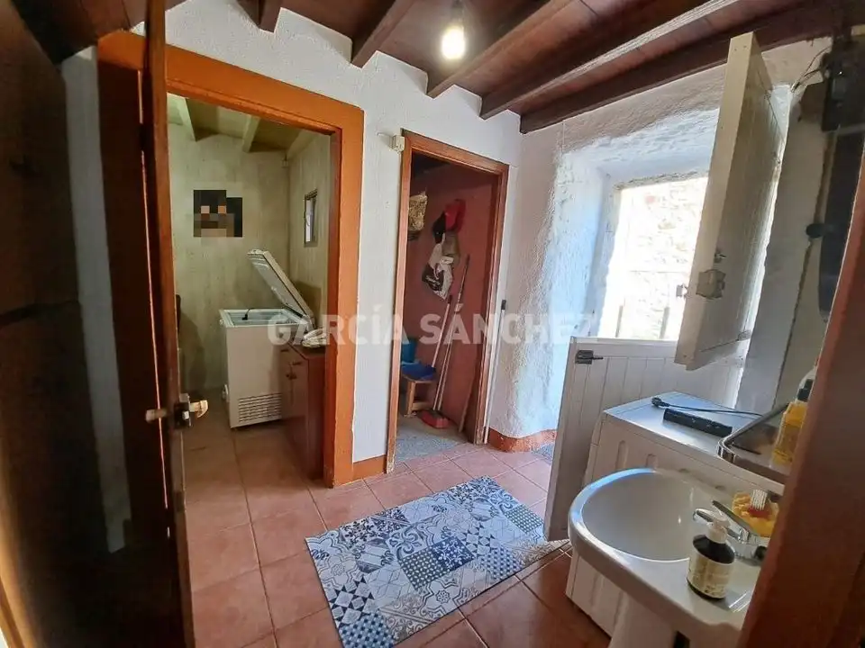Houses for sale in Outes  with Furnished
