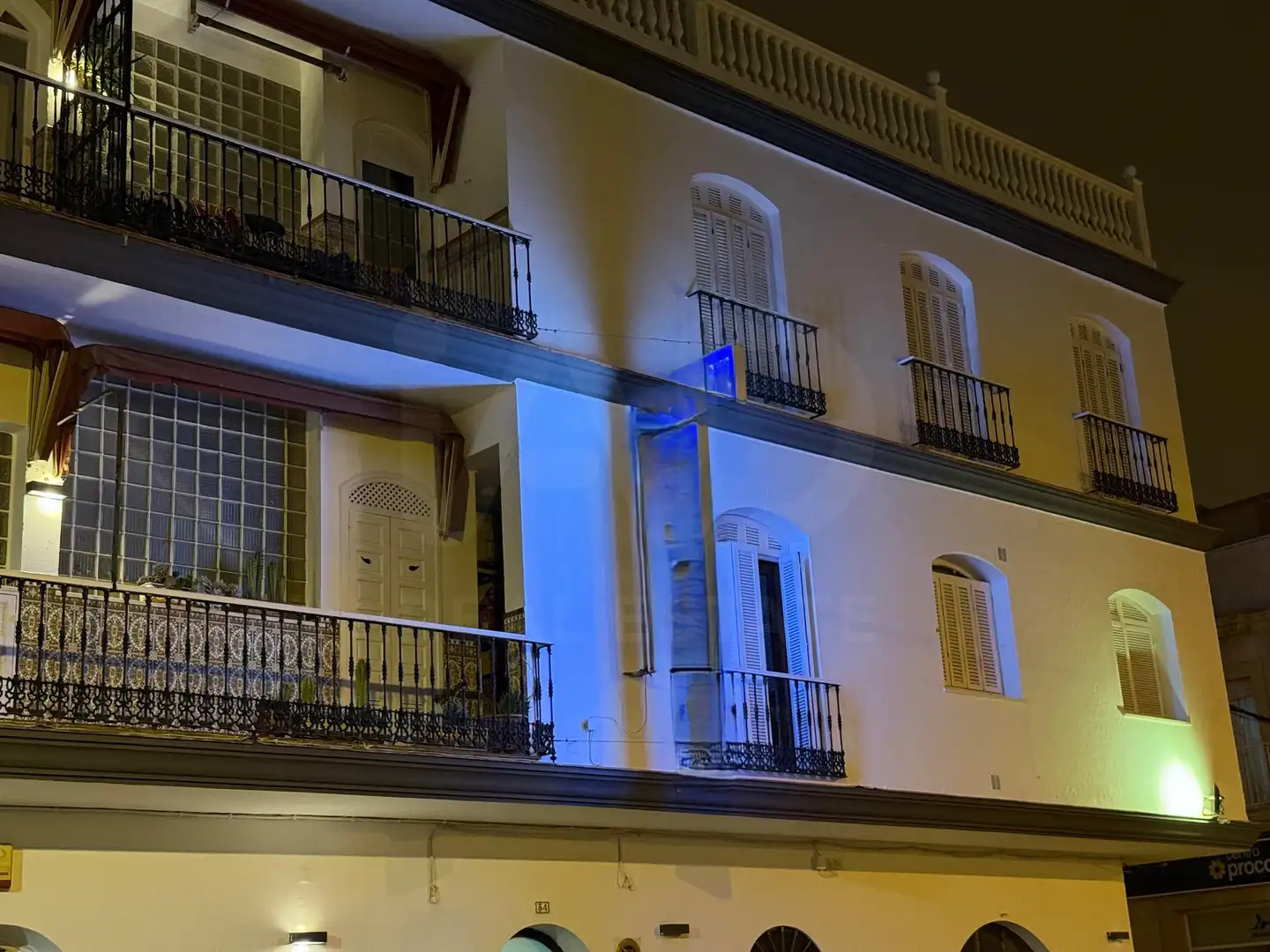 Vista exterior de Edifici en venda en Tarifa