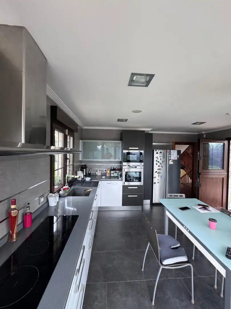 Cocina de Casa o chalet en venta en Gijón  con Calefacción, Terraza y Trastero