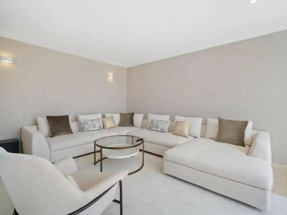 Living room of Houses for sale in Nueva Andalucía