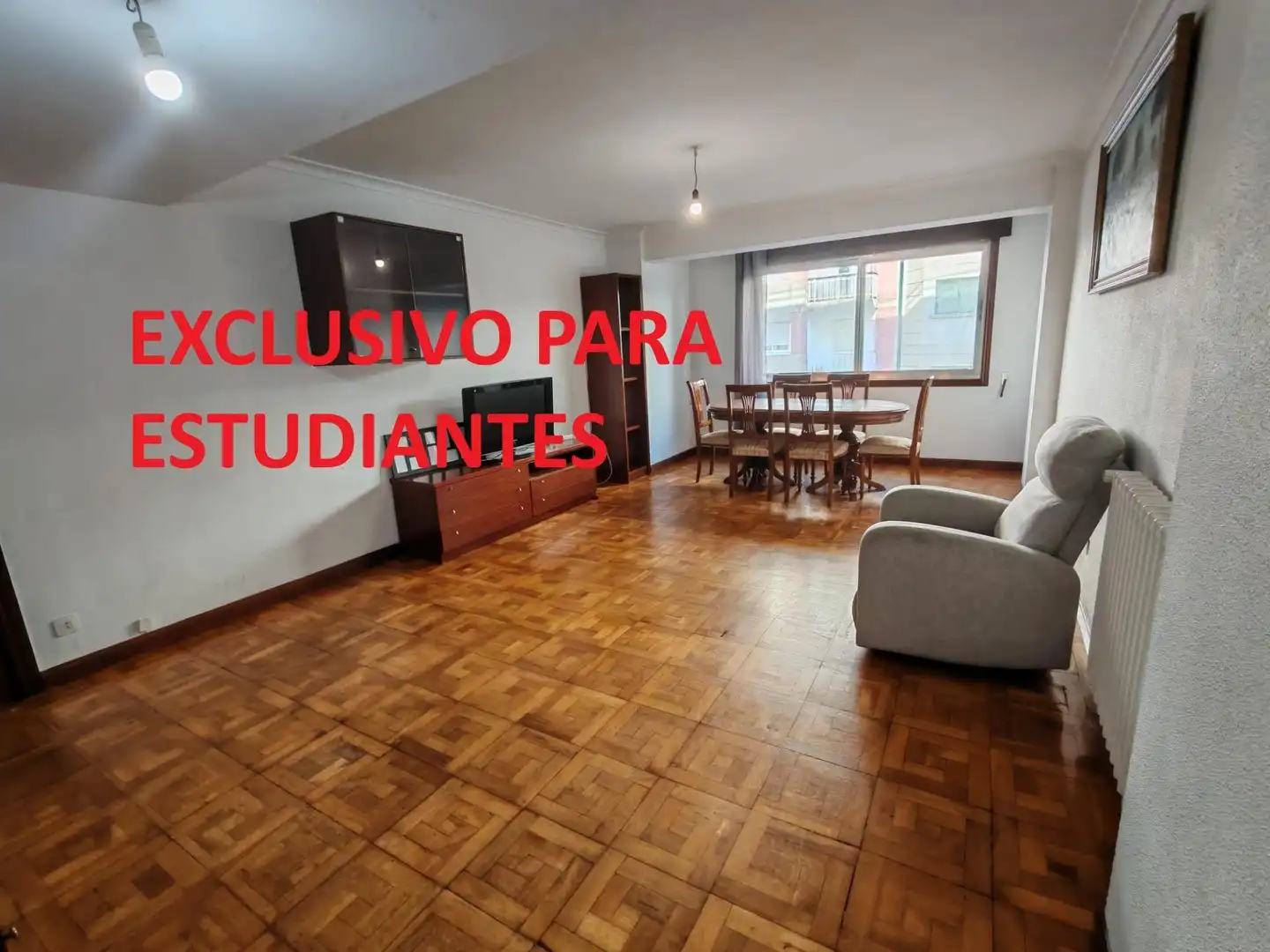 Living room of Flat for rent in Vigo   with Heating, Terrace and Furnished