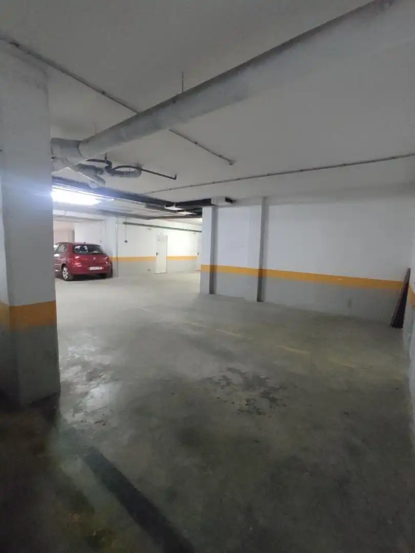 Parkplatz von Garage zum Verkauf in Valencia