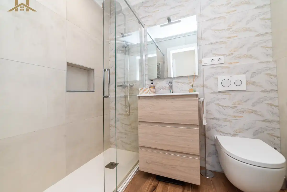 Baño de Piso en venta en Madrid con Aire acondicionado, Calefacción y Terraza