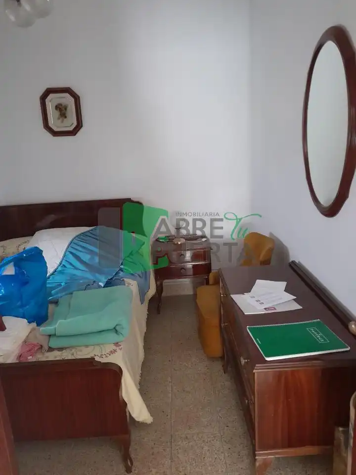 Habitación de Casa o chalet en venta en Ourense Capital  con Calefacción y Jardín privado