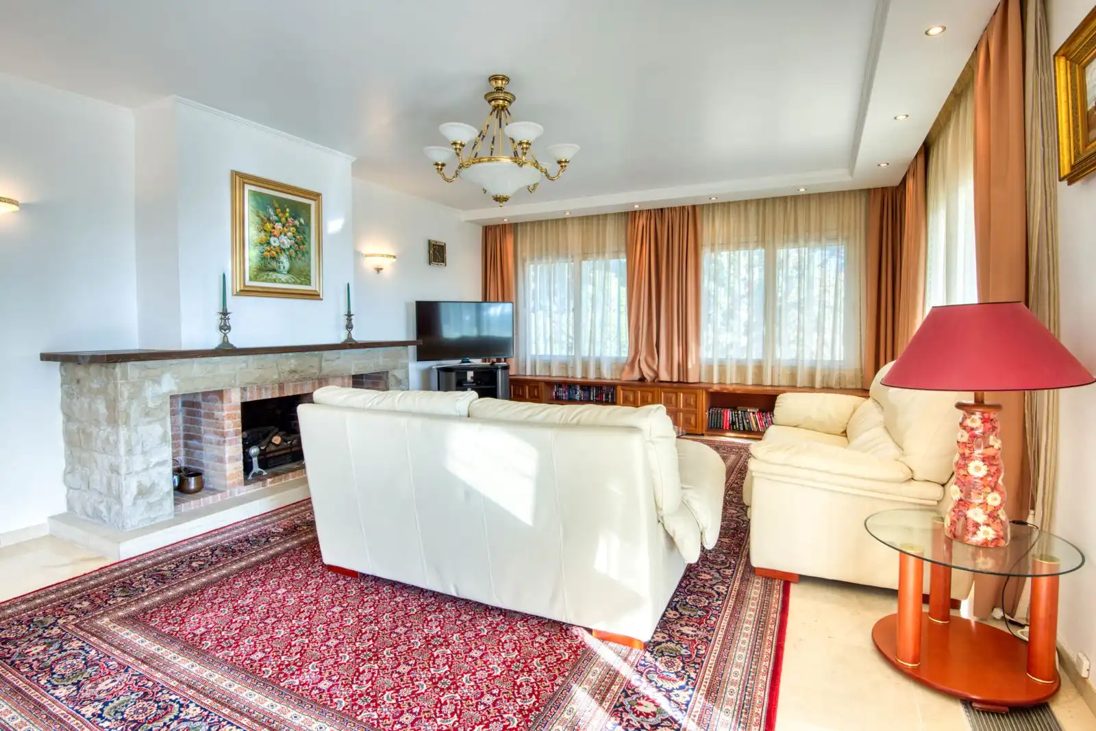 Sala d'estar de Finca rústica en venda en Sant Feliu de Guíxols amb Aire condicionat, Calefacció i Jardí privat