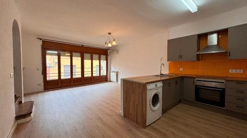 Photo 3 of Single-family semi-detached for sale in Carrer de Coll I Vehí, 30, La Bisbal d'Empordà, Girona