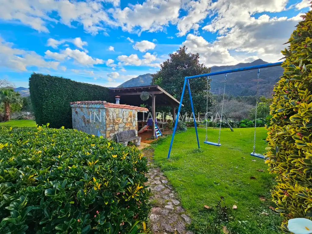 Jardín de Casa o chalet en venta en Colunga con Calefacción, Jardín privado y Parquet