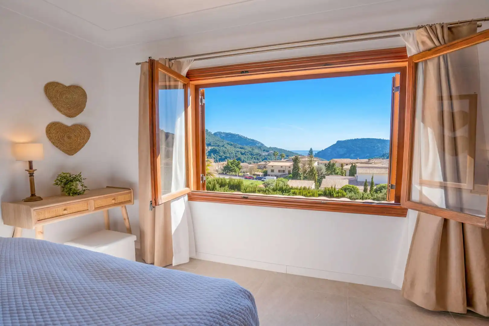 Bedroom of Houses for sale in Valldemossa  with Air Conditioner, Terrace and Furnished