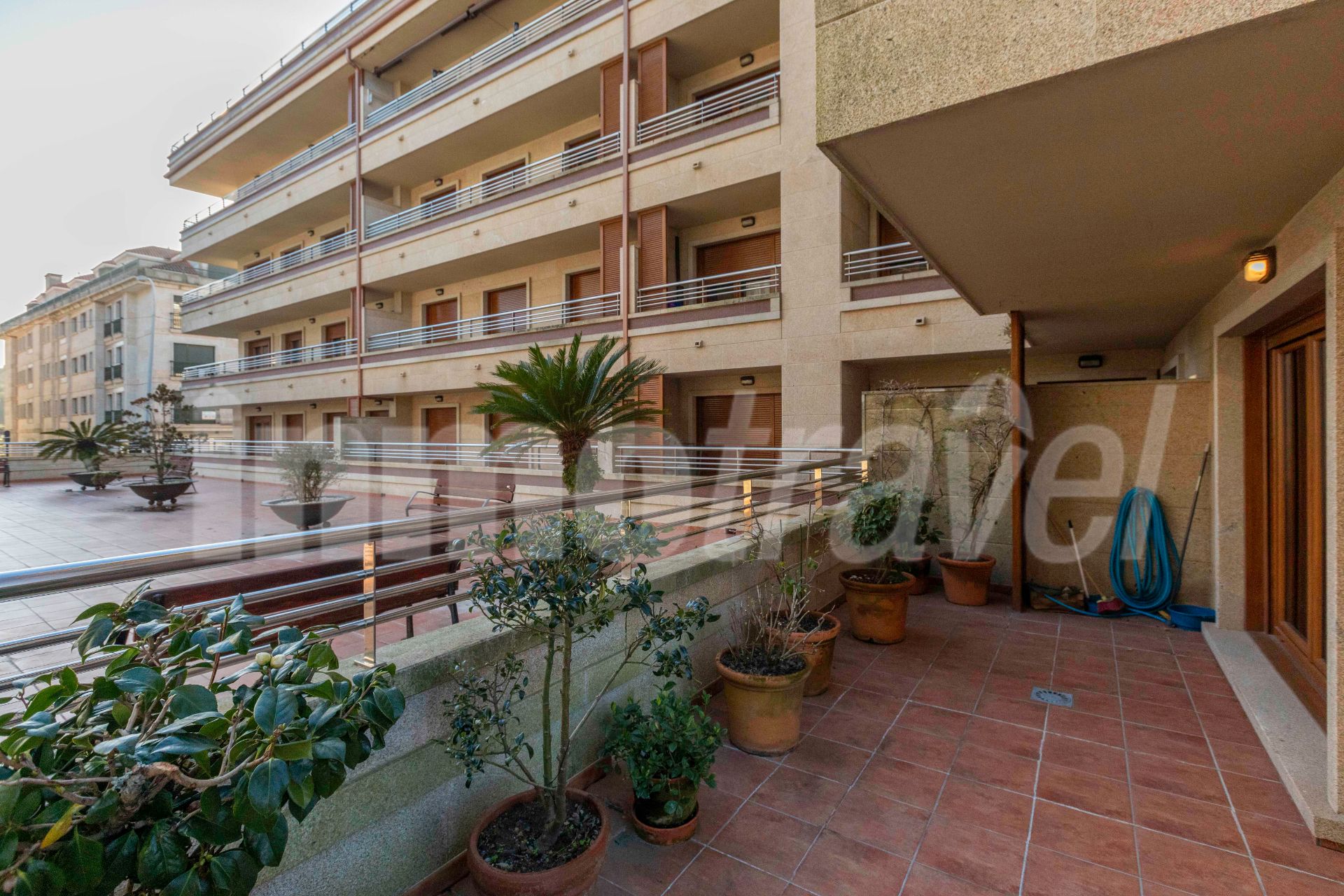 Vista exterior de Apartament en venda en Sanxenxo amb Aire condicionat, Parquet i Terrassa