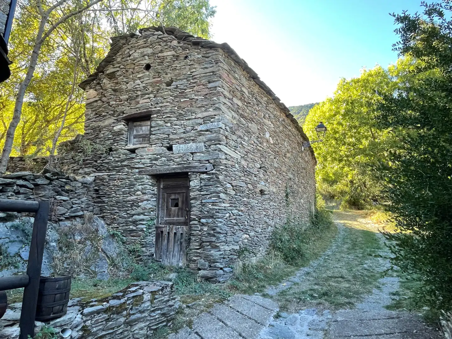 Casa rústica amb terrassa en venda a Carrer Cuco-surri 13, imagen 2