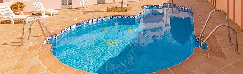 Piscina de Àtic en venda en Nerja amb Jardí privat, Terrassa i Traster
