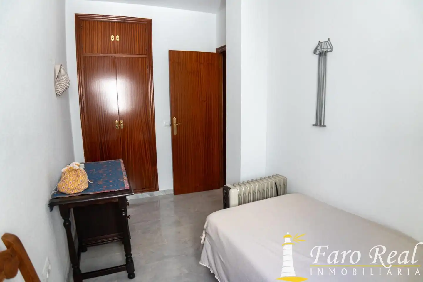 Bedroom of Flat for sale in Sanlúcar de Barrameda  with Air Conditioner