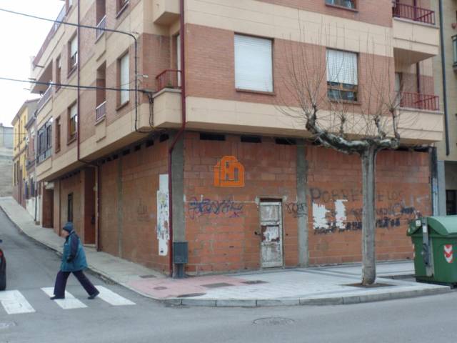 Local comercial en Alquiler en Mariano Andrés en Las Ventas