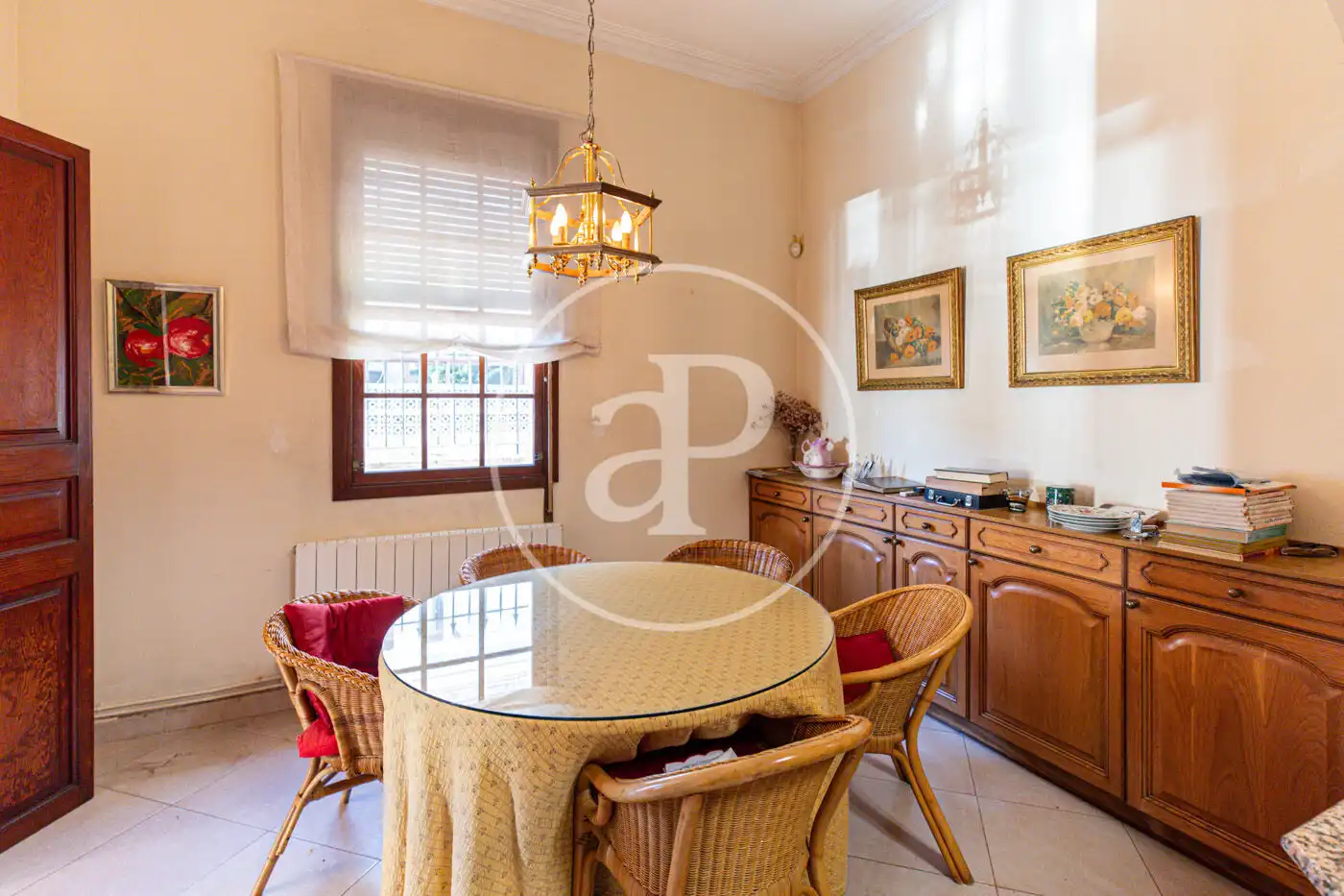 Houses for sale in Carrer de Victorio Luzuriaga, Sant Agustí