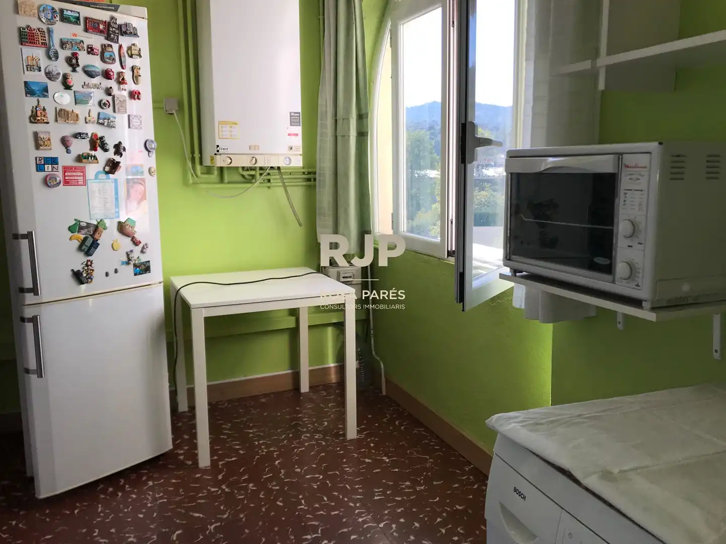 Cuina de Pis en venda en Aiguafreda amb Calefacció i Terrassa