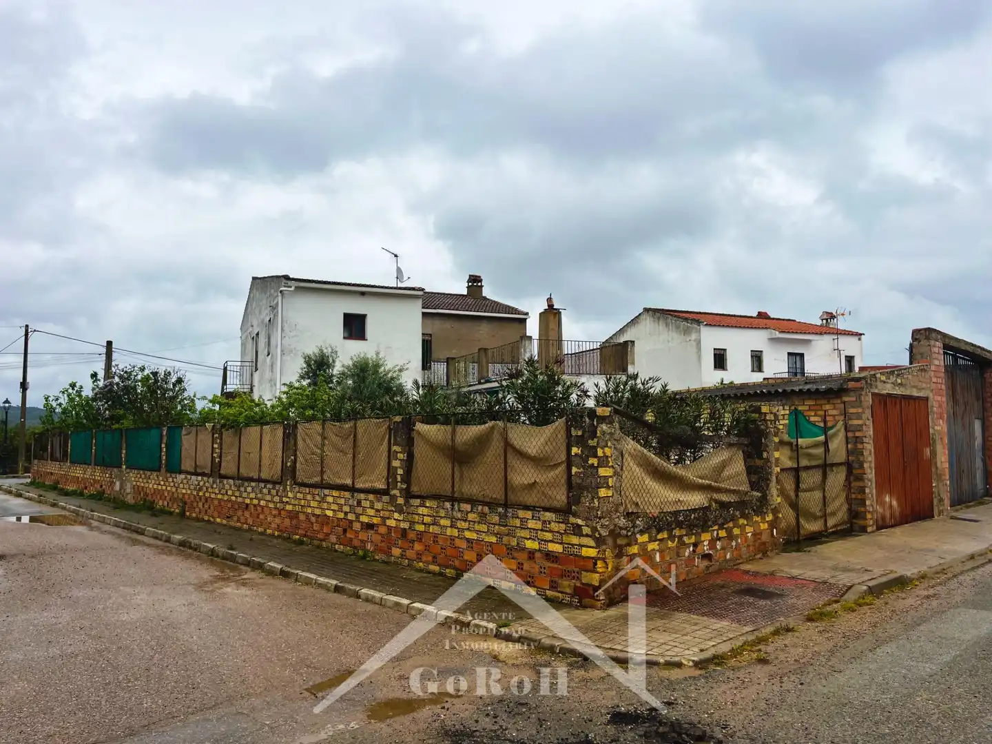 Casa o xalet en venda en Almadén de la Plata amb Jardí privat, Terrassa i Traster