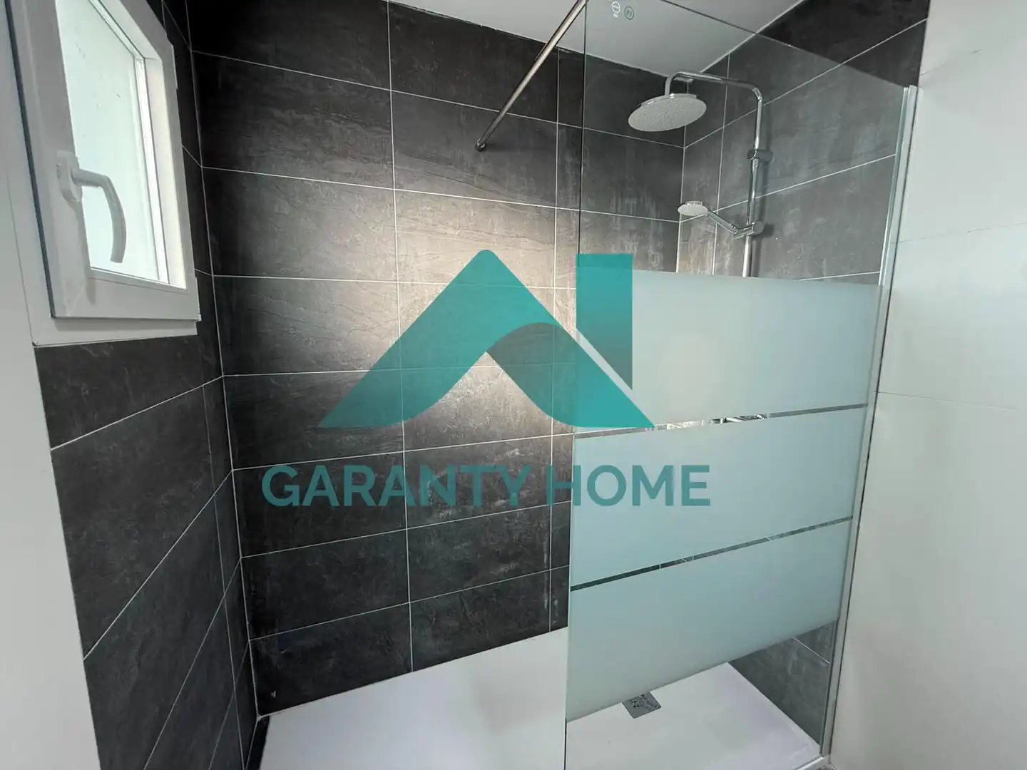 Bathroom of Houses for rent in Cáceres  with Furnished