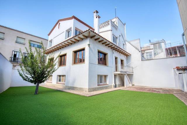 Casa-chalet en Venta en Carrer STA MAGDALENA en Eixample