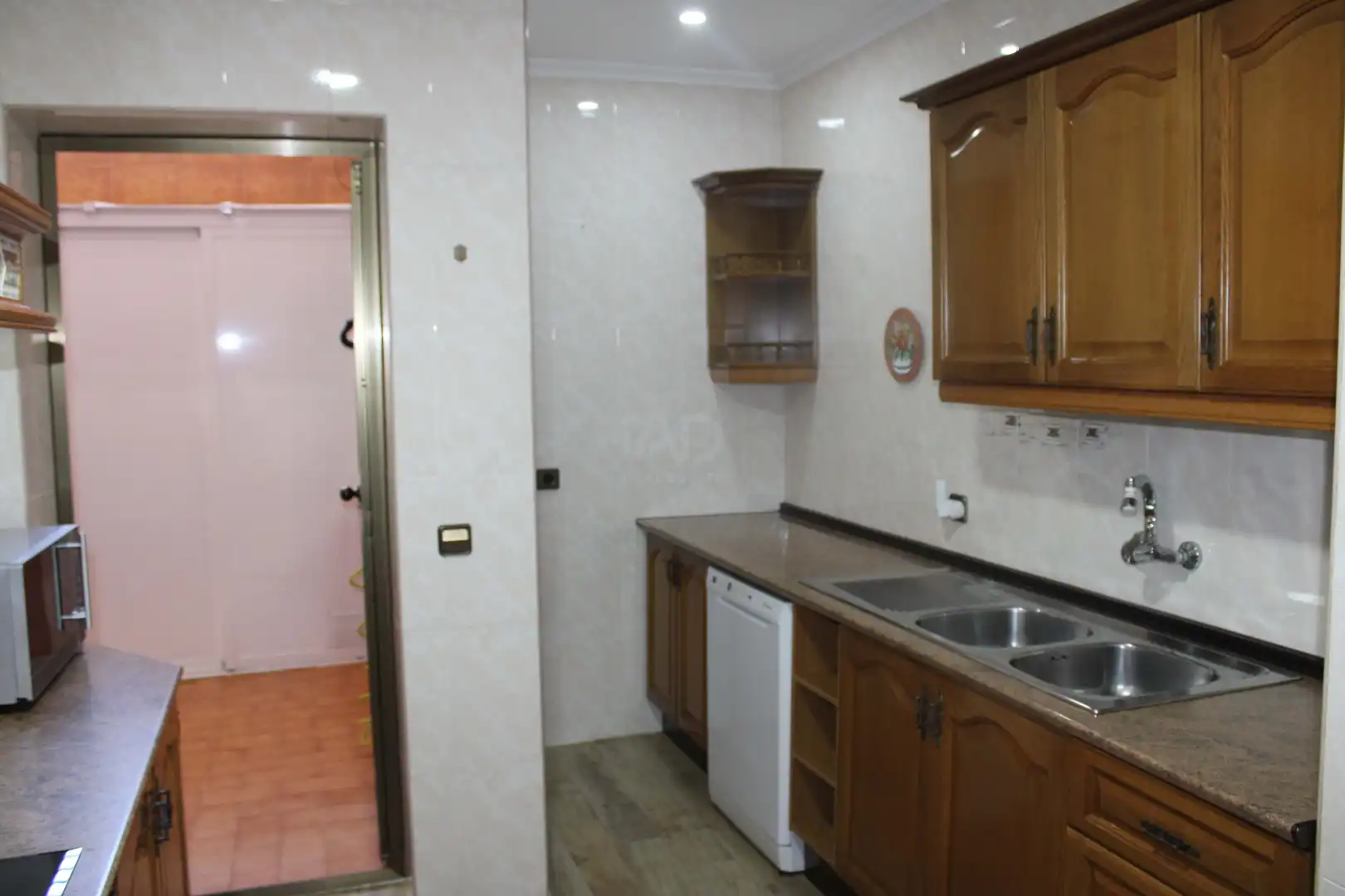 Kitchen of Houses for sale in Dos Hermanas  with Air Conditioner, Heating and Terrace